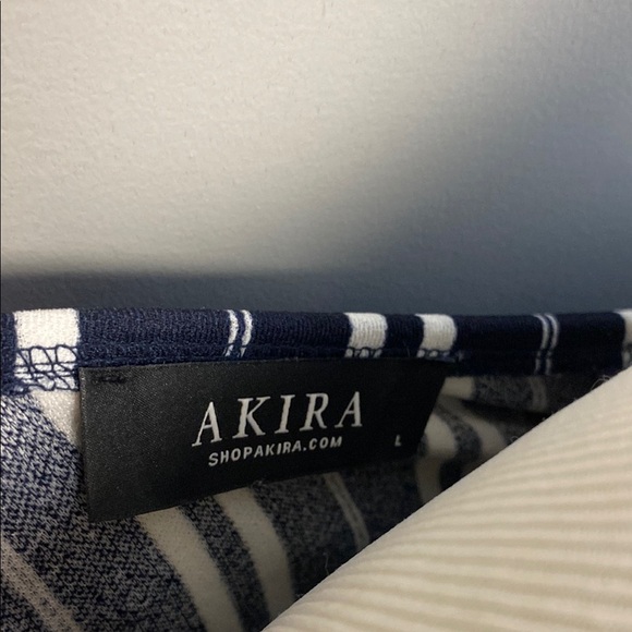 AKIRA White and Black Ruffled Flutter Sleeve Crop Top - Picture 2 of 7